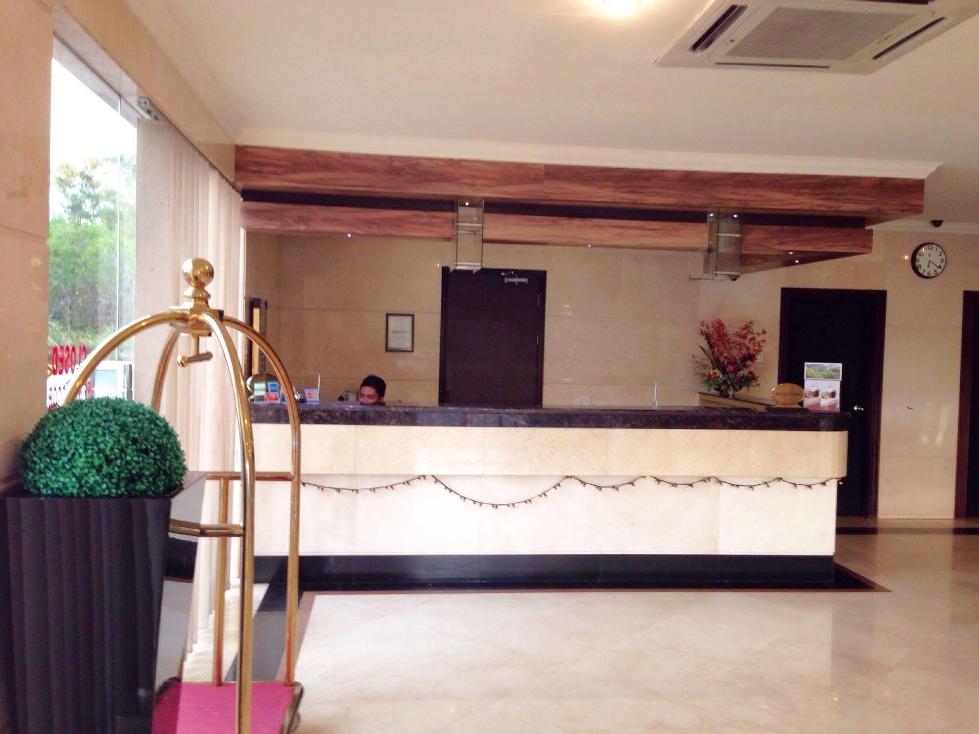 Palm Garden Hotel Brunei Bandar Seri Begawan Luaran gambar